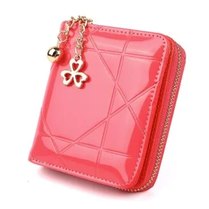 Billetera de cuero con relieve de charol para